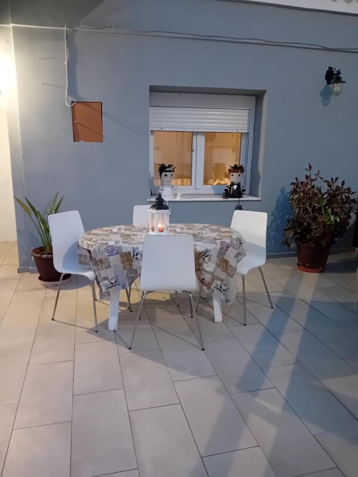 Katerina'S Apartments Kini מראה חיצוני תמונה